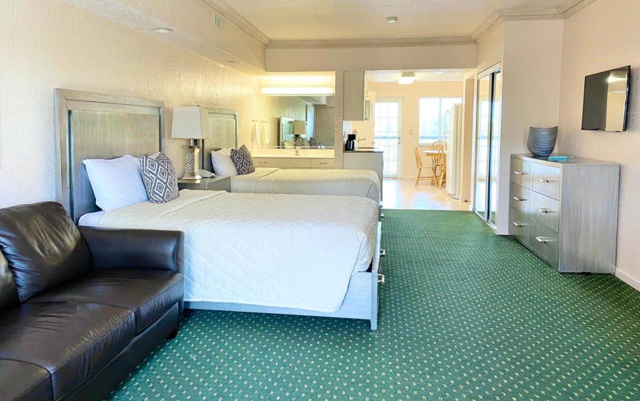 Royal Inn Hotel ロイヤル・パームビーチ エクステリア 写真